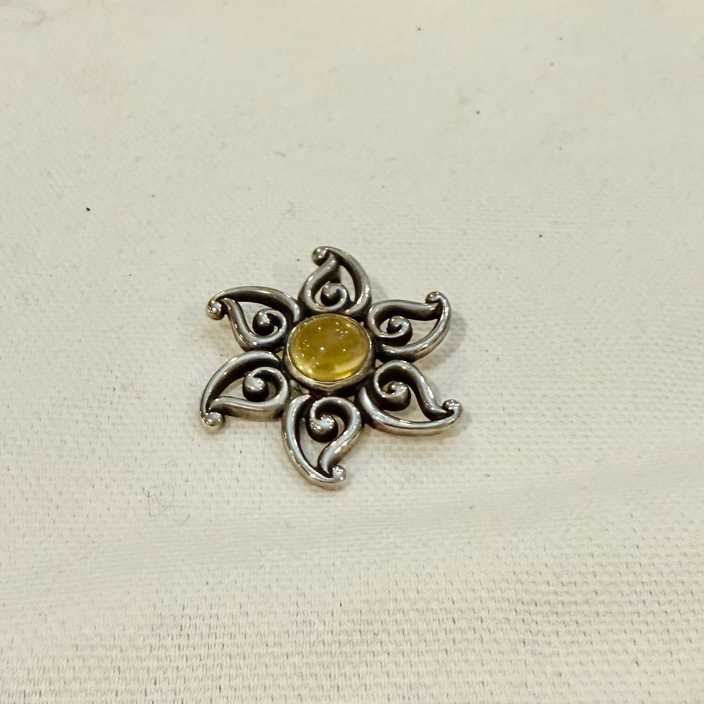 Rare HTF Retired James Avery Sun Pendant